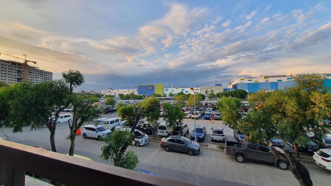 Cozy 2Br With Free Pool Beside Sm City Mall Davao Bagian luar foto
